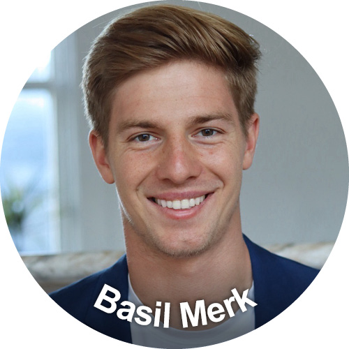 Runder Ausschnitt Porträt von Basil Merk, Head of Growth bei Team Karin Burger sowie Schriftzug seines Namens