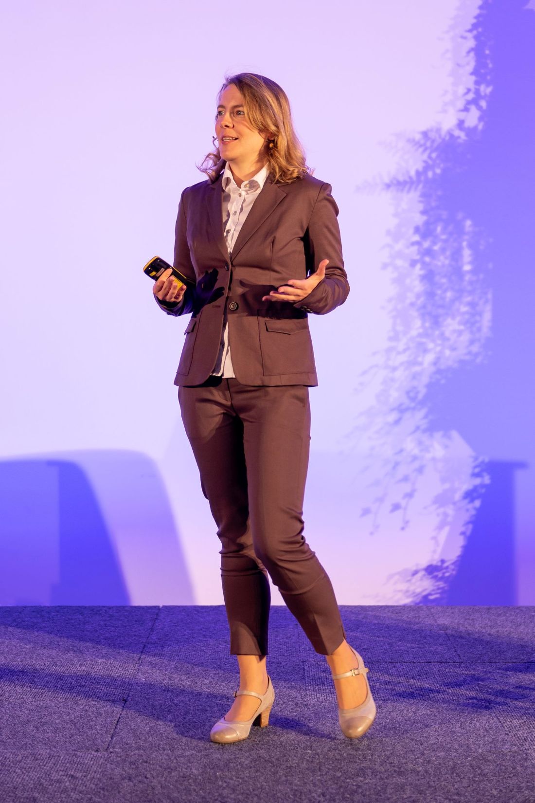 Promarca-professioneller-Speaker Frau Tina Teucher © Andre Grimm