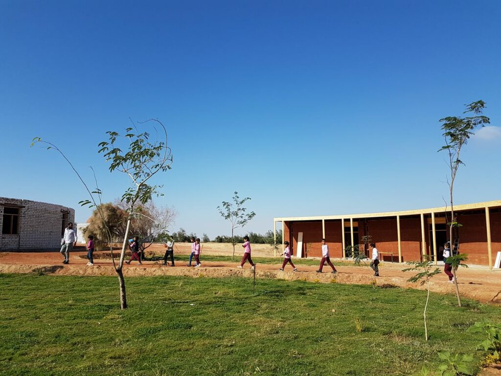 neue Sekem-Schule in der Wahat Wüste: Bildung und Kultur als Grundpfeiler des Wirtschaftens