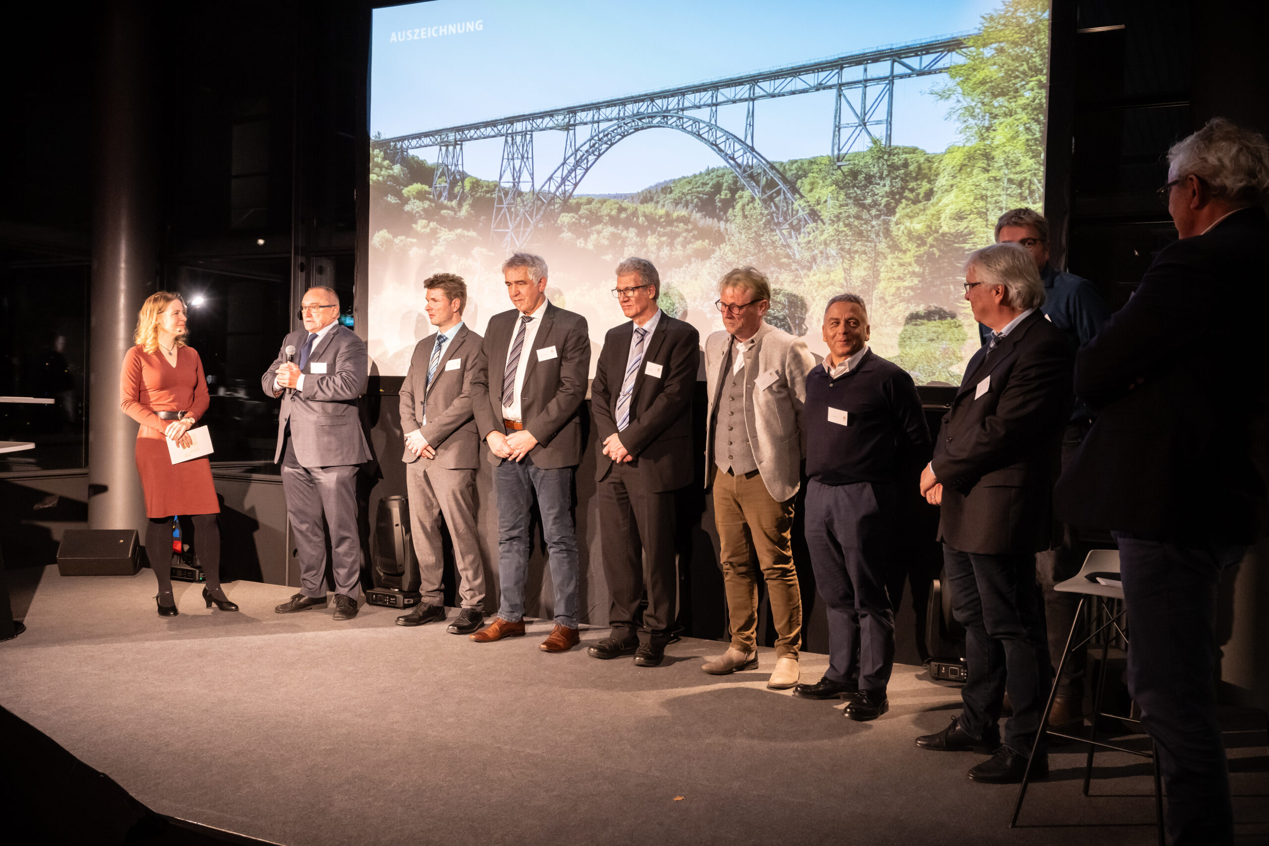 Tina Teucher moderiert Ingenieurbaupreis-Verleihung