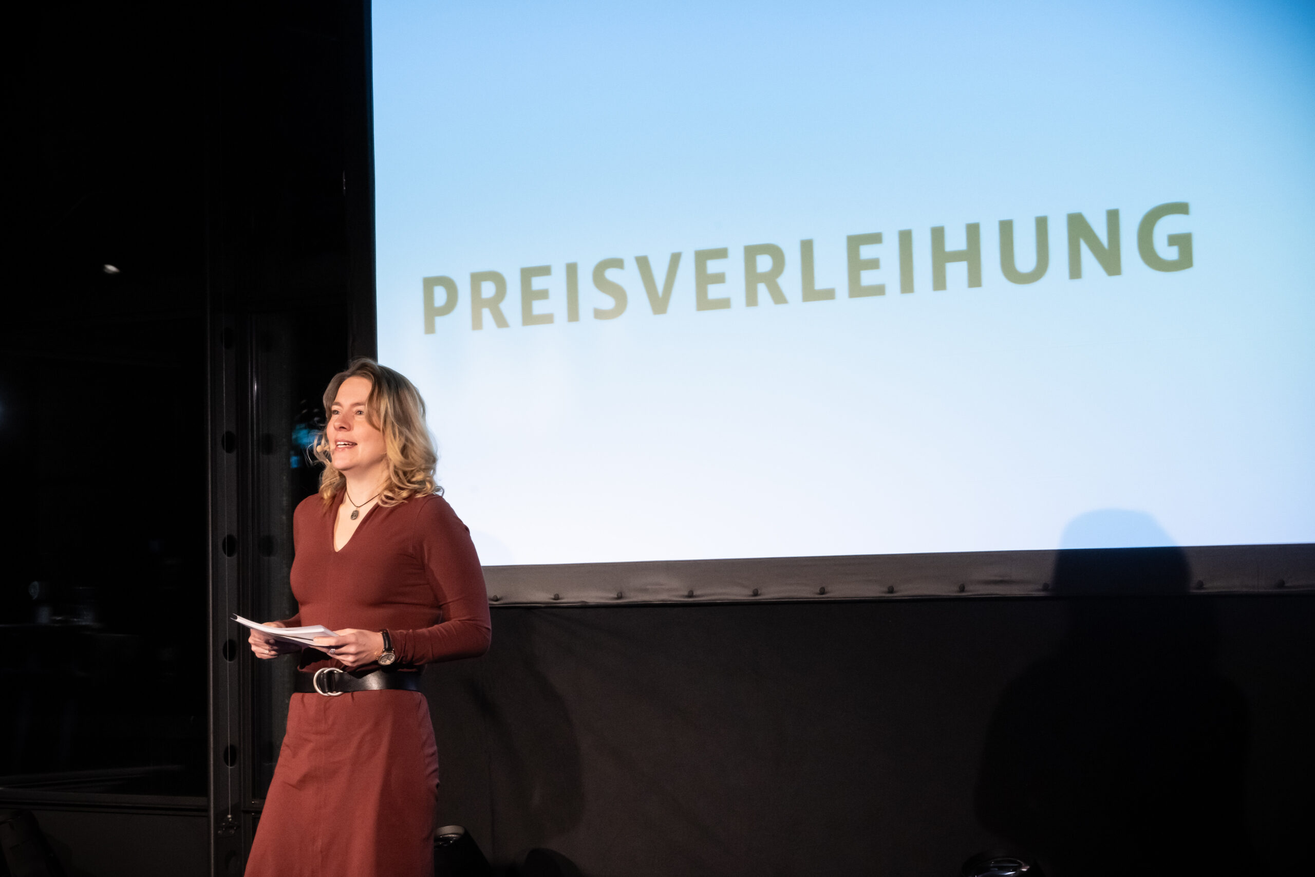 Tina Teucher moderiert Ingenieurbaupreis Verleihung
