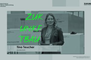 Zukunft Bau Kongress über nachhaltiges Bauen, Moderatorin Tina Teucher leitet durch die Tagung.